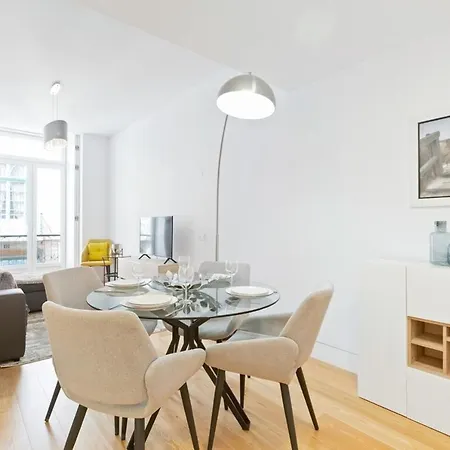 Spacious 1 Bedroom Near Baixa Lisboa