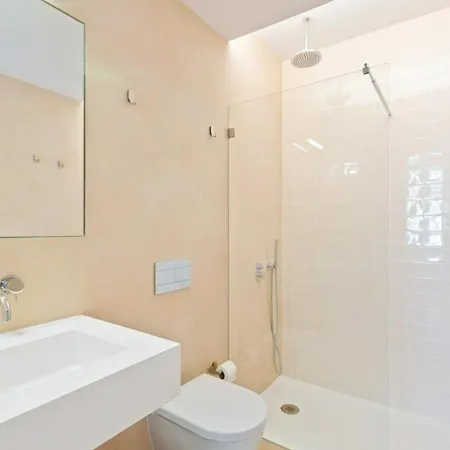 Apartment Spacious 1 Bedroom Near Baixa