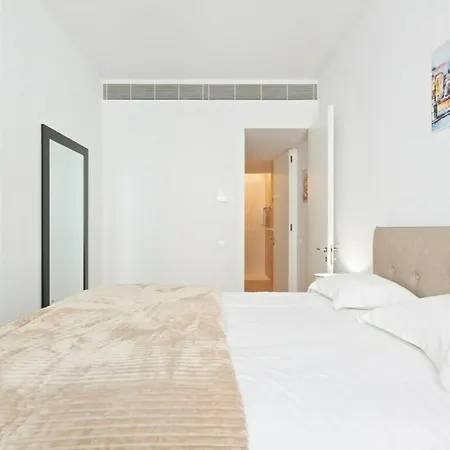 Apartment Spacious 1 Bedroom Near Baixa *